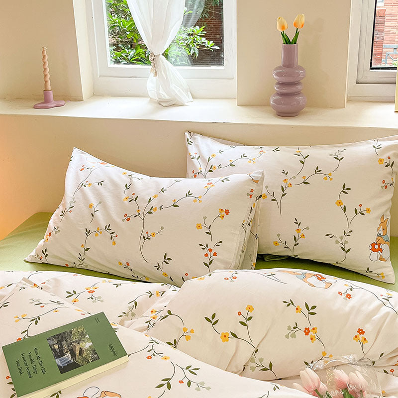 Cotton 40S 4-Piece Bedding Set – Cartoon & Floral Pattern, White with Green Flowers